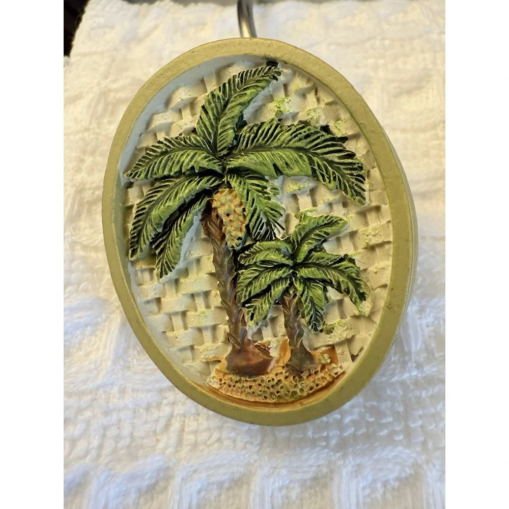 Vintage Bed Bath & Beyond Avanti Linens‎ Colony Palm Collection 12 Shower Hooks